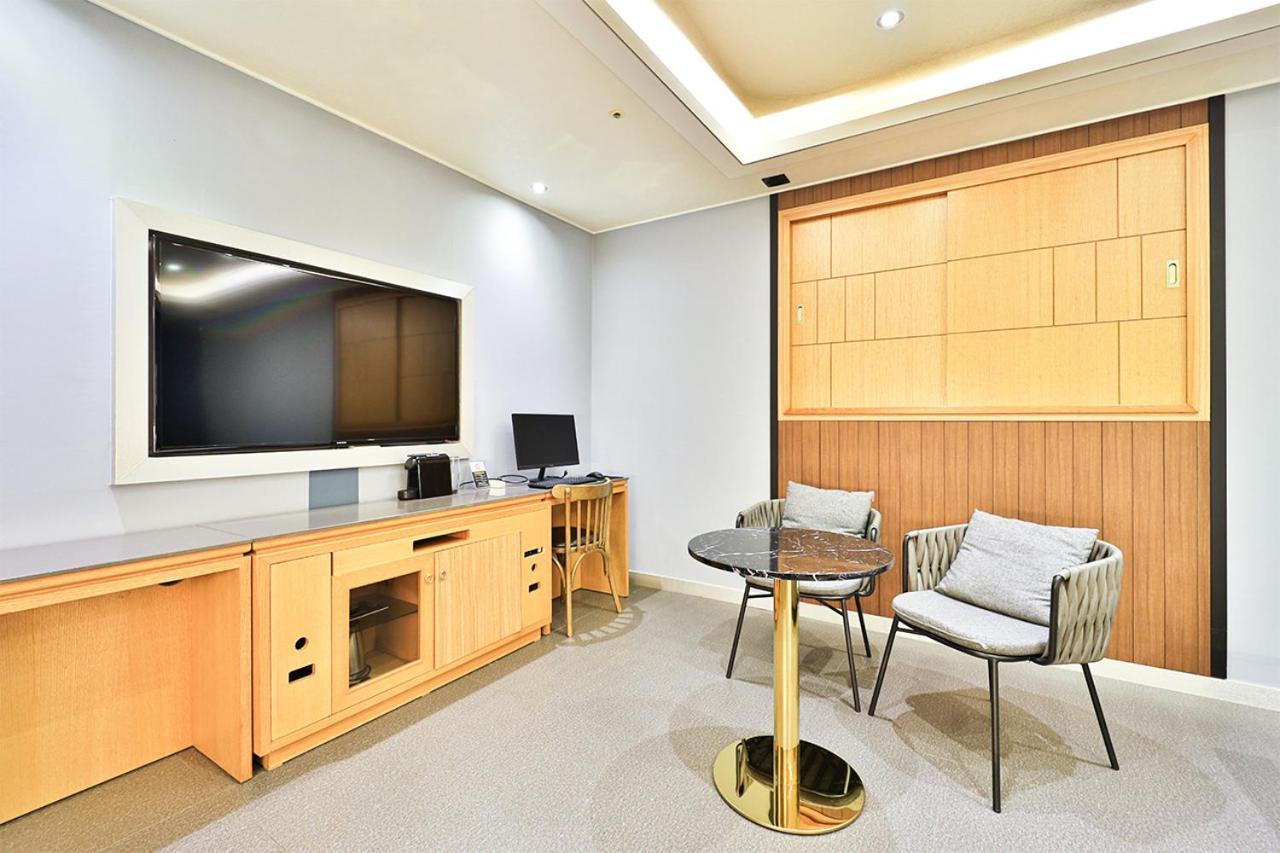 בוסאן Seomyeon Ib Hotel מראה חיצוני תמונה