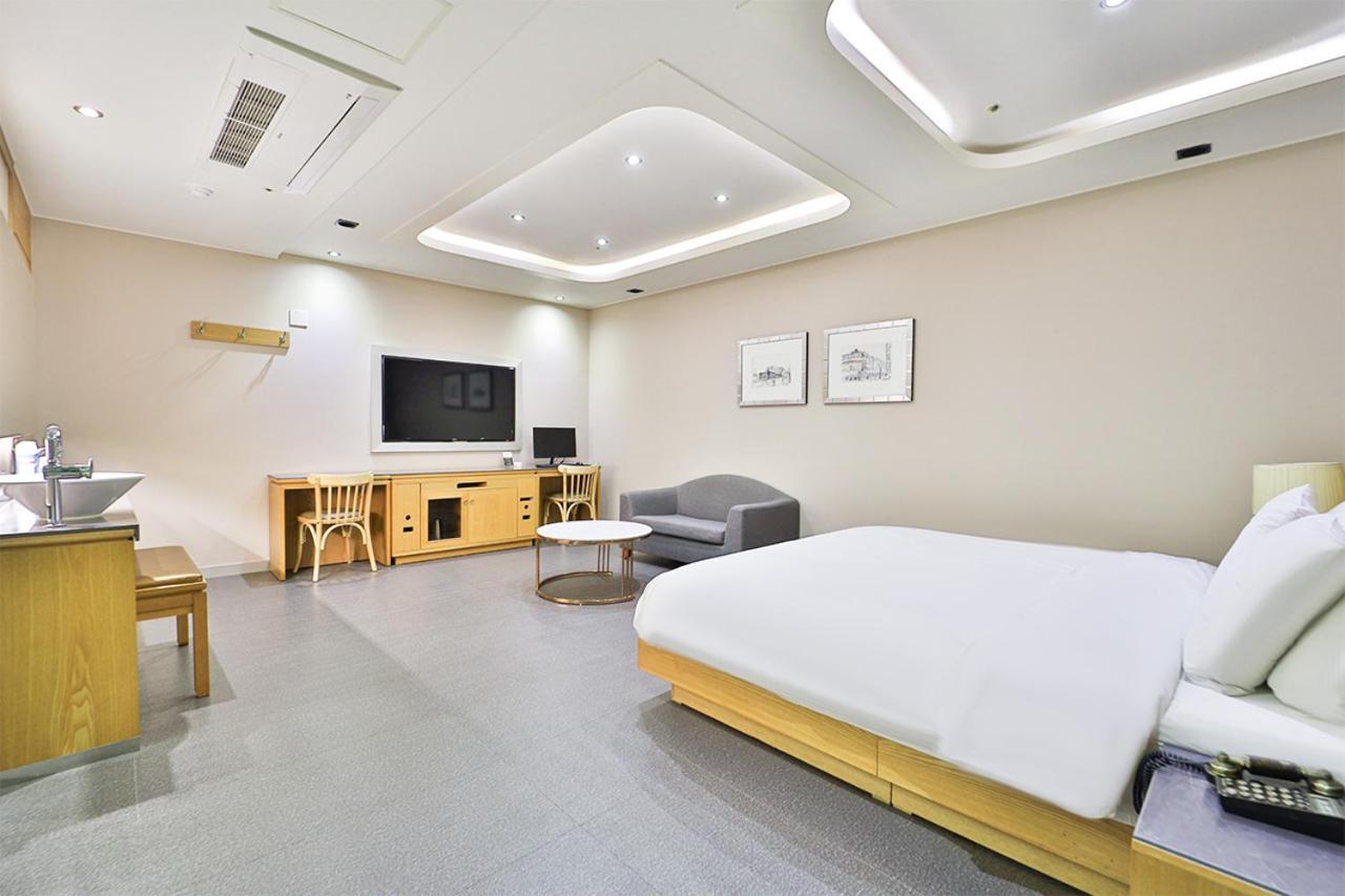 בוסאן Seomyeon Ib Hotel מראה חיצוני תמונה